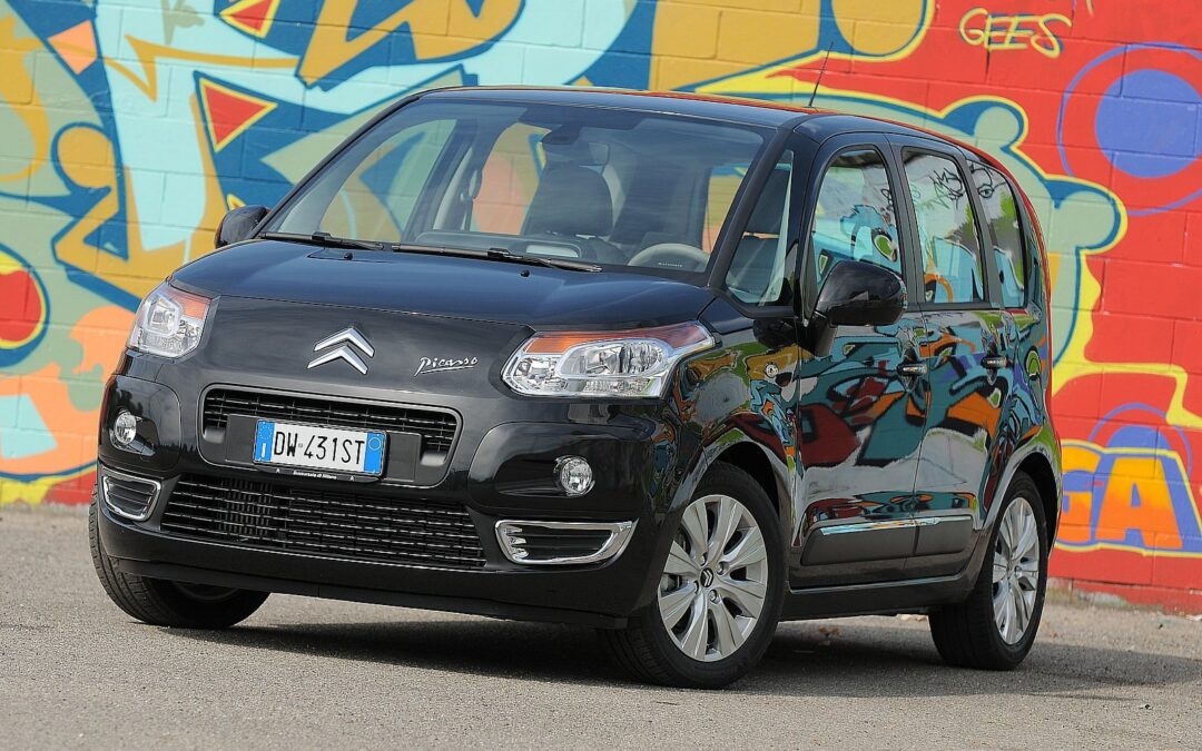 Dalla Vecchia Citroën al Milione di Euro: La Fortuna Nascosta nel Portaoggetti